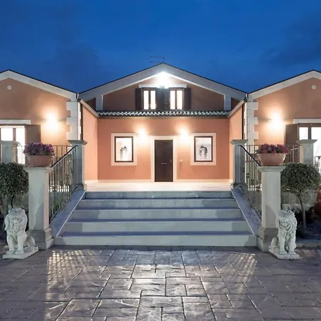 Country - Isulatravel Villa Modica