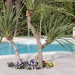 Country - Isulatravel Villa